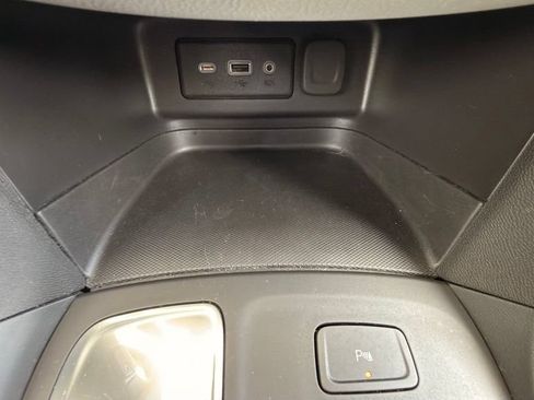 Used 2024 Chevrolet Equinox LT FWD image 33