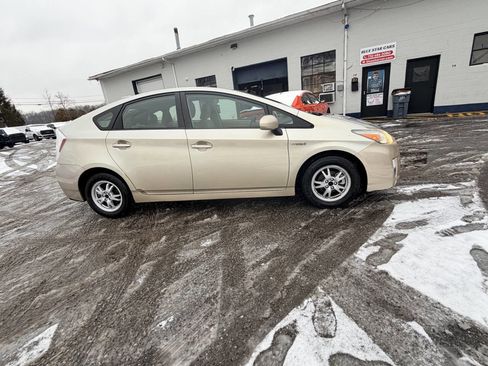 Used 2010 Toyota Prius Two image 7