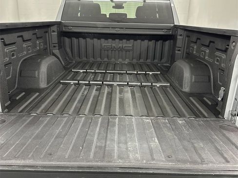 Used 2023 GMC Sierra 1500 SLE image 33