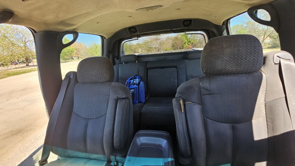 Used 2002 Chevrolet Avalanche 4x4 w/ Off-Road Suspension Pkg image 11