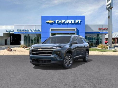 New 2026 Chevrolet Traverse LT image 8