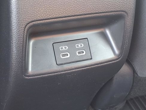 Certified 2025 Toyota Corolla SE w/ SE Premium Package FWD image 24