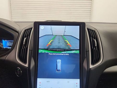 Used 2023 Ford Edge SEL image 26