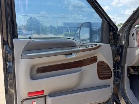 Used 2001 Ford F350 4x4 Crew Cab Super Duty image 9