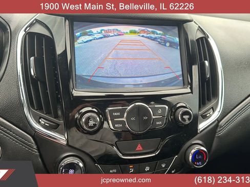 Used 2016 Chevrolet Cruze Premier FWD image 15