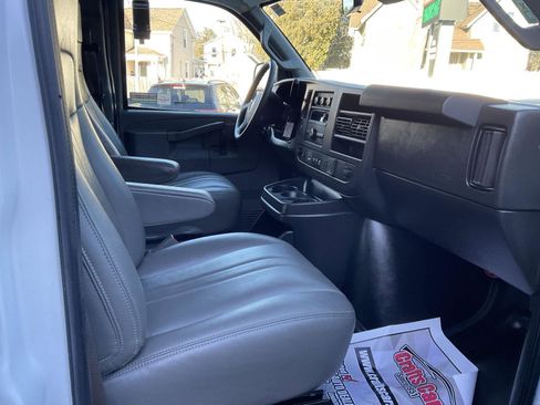 Used 2021 Chevrolet Express 2500 Extended RWD image 21