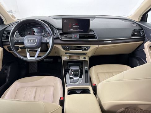 Used 2023 Audi Q5 2.0T Premium w/ Convenience Package image 15