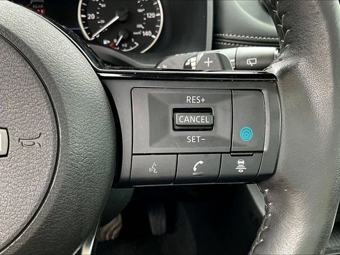 Certified 2023 Nissan Rogue SV w/ SV Premium B Package AWD/4WD image 12