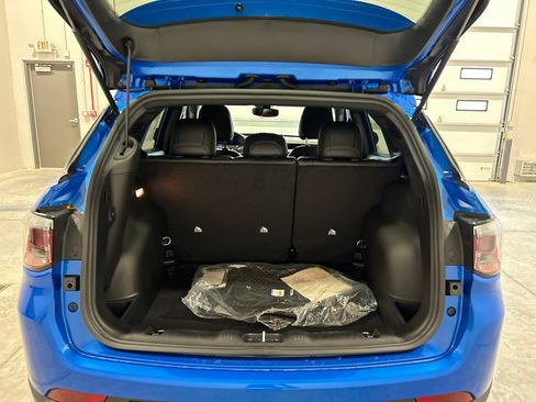 New 2026 Jeep Compass Latitude AWD/4WD image 32