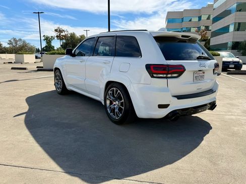 Used 2014 Jeep Grand Cherokee SRT8 w/ Luxury Group II AWD/4WD image 8