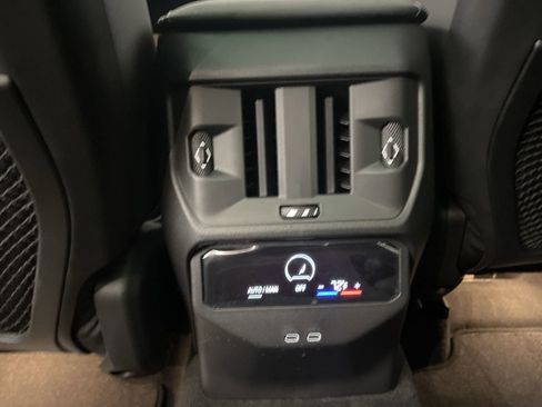 Used 2025 BMW X3 xDrive30i w/ Premium Package image 27