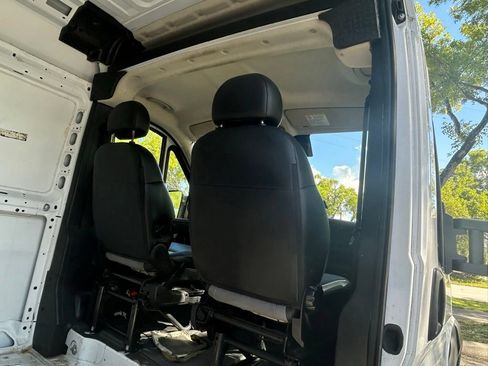 Used 2023 RAM ProMaster 2500 FWD image 31