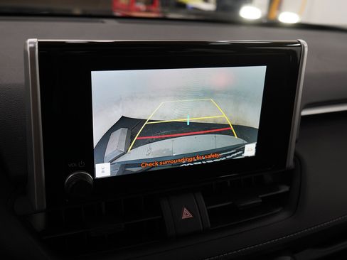 Used 2025 Toyota RAV4 XLE w/ Convenience Package AWD/4WD image 22