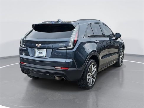 Used 2019 Cadillac XT4 Sport image 3