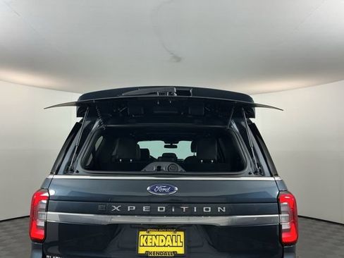 Used 2024 Ford Expedition Max Platinum AWD/4WD image 32
