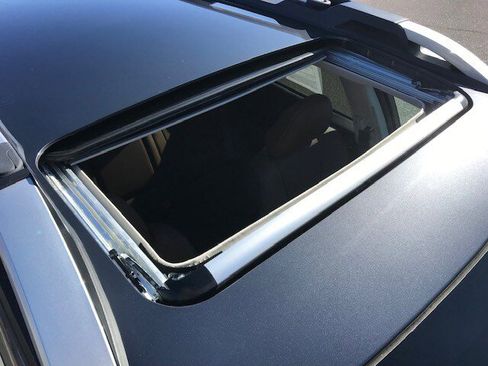 Certified 2023 Subaru Outback Touring image 9