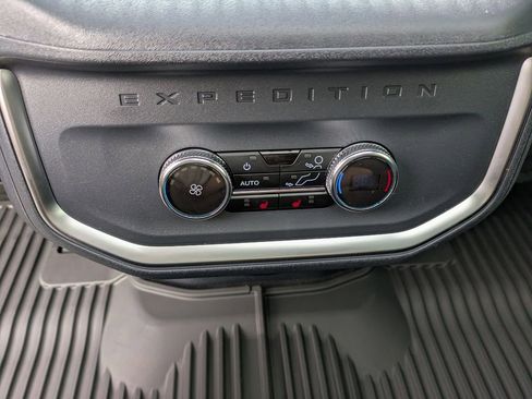 New 2026 Ford Expedition Tremor image 18