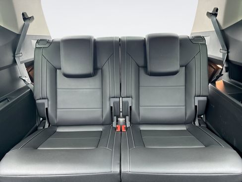 Used 2023 Volkswagen Atlas SE w/ Panoramic Sunroof Package AWD/4WD image 21