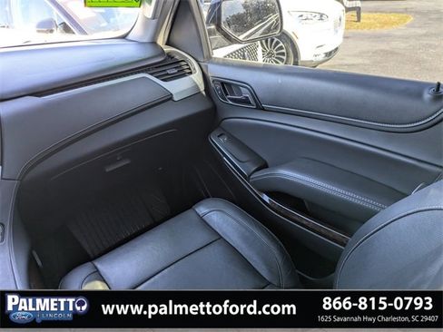 Used 2017 GMC Yukon SLT w/ Open Road Package image 19