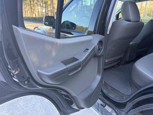 Used 2012 Nissan Xterra X image 21