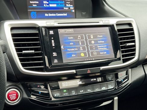 Used 2017 Honda Accord EX image 13