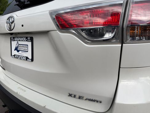Used 2016 Toyota Highlander XLE AWD/4WD image 31
