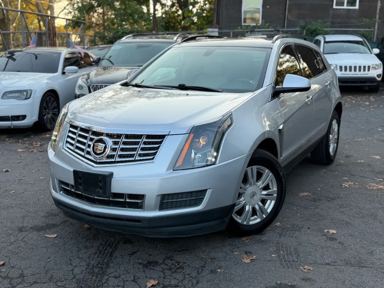 Used 2014 Cadillac SRX FWD image 4
