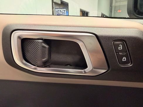 Used 2024 Ford Bronco Wildtrak AWD/4WD image 22