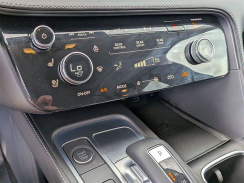 Certified 2025 INFINITI QX60 Luxe image 20