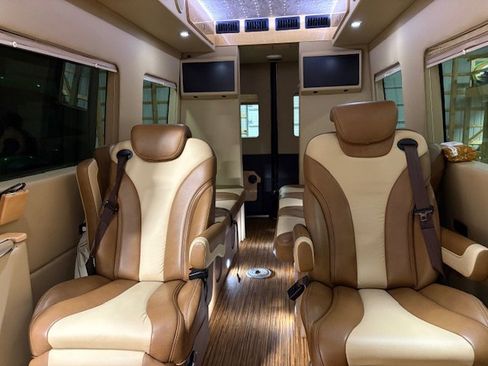 Used 2022 Mercedes-Benz Sprinter 3500 image 18