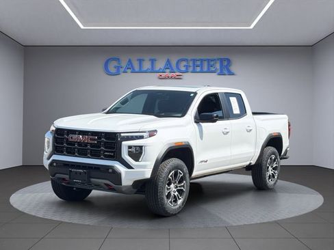 Certified 2024 GMC Canyon AT4 w/ AT4 Premium Package AWD/4WD image 10