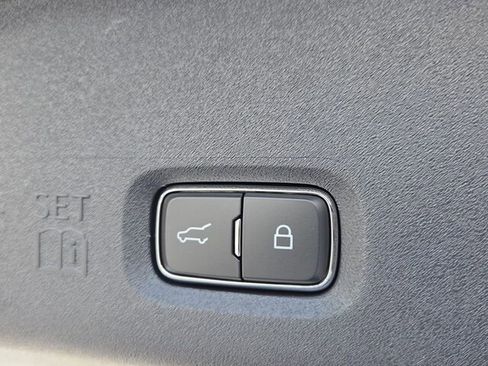 New 2026 Ford Expedition Active image 15