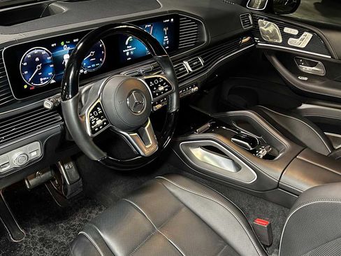 Certified 2023 Mercedes-Benz Maybach GLS 600 4MATIC image 37