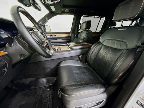 Used 2024 Jeep Grand Wagoneer L Series III image 23