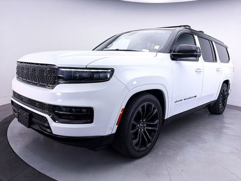 Used 2024 Jeep Grand Wagoneer L Series II w/ Quick Order Packagew 28T AWD/4WD image 18