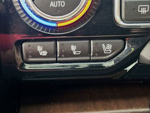 Used 2023 GMC Yukon XL Denali Ultimate image 25