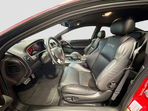 Used 2006 Pontiac GTO Base image 17