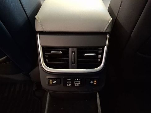 Certified 2025 Subaru Outback Limited AWD/4WD image 10