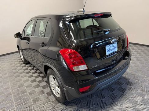 Used 2019 Chevrolet Trax LS FWD image 9