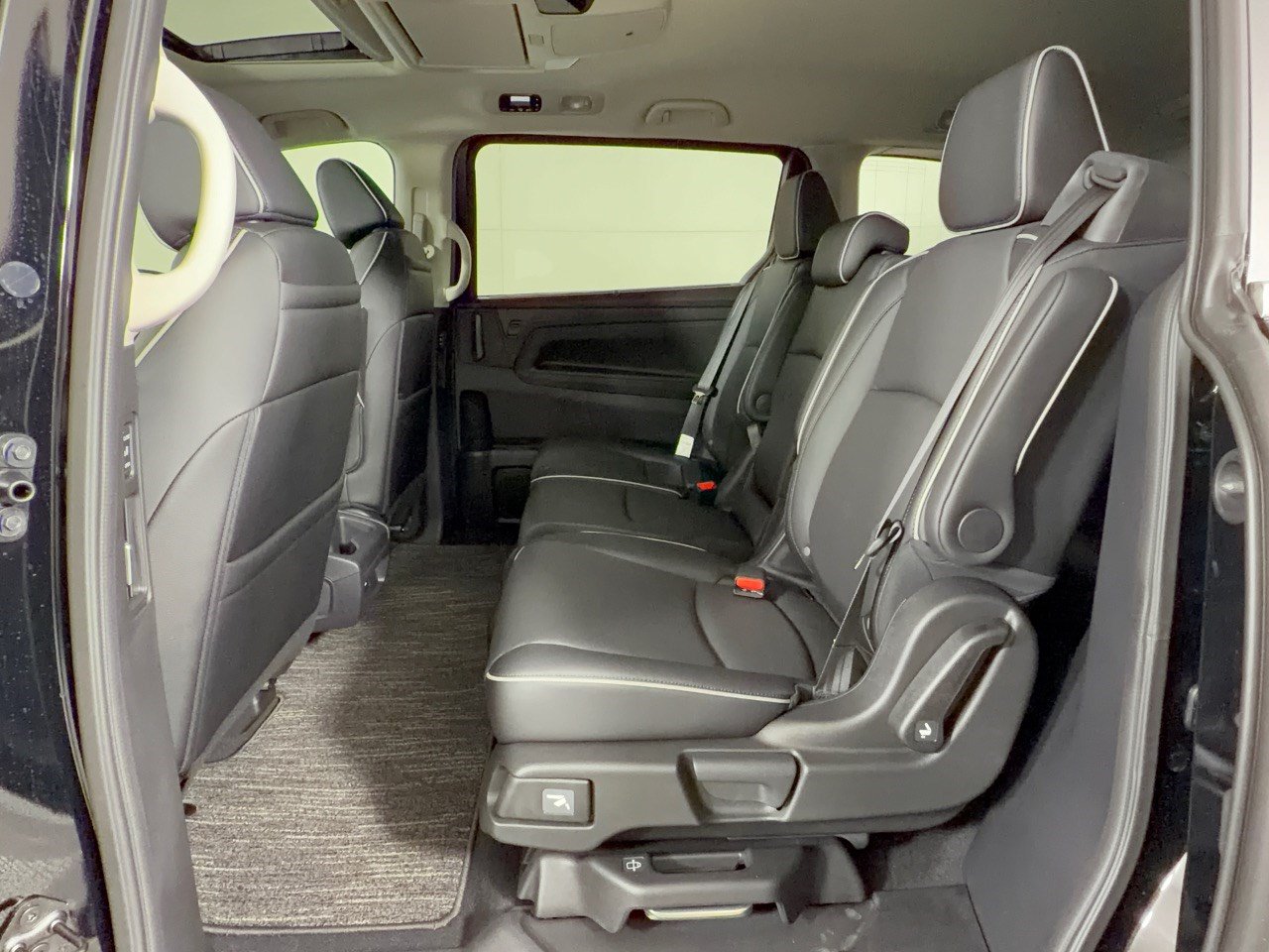 New 2027 Honda Odyssey Touring image 25
