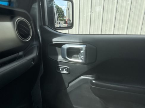 Used 2020 Jeep Gladiator Sport w/ Quick Order Package 24S AWD/4WD image 14