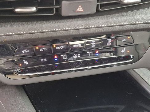 Certified 2023 Buick Envision Essence w/ Sport Touring Package image 16