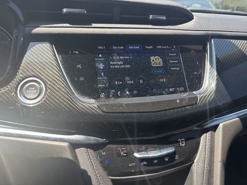 Used 2024 Cadillac XT6 Sport w/ Technology Package AWD/4WD image 12