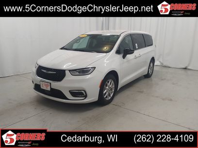 Used 2024 Chrysler Pacifica Touring-L