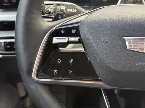 Certified 2024 Cadillac Lyriq Luxury RWD image 18