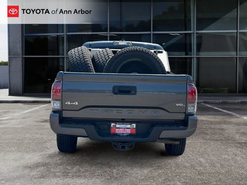 Used 2021 Toyota Tacoma SR AWD/4WD image 9