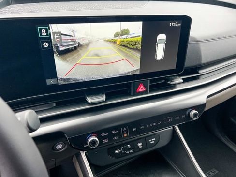 New 2026 Kia Carnival FWD image 23