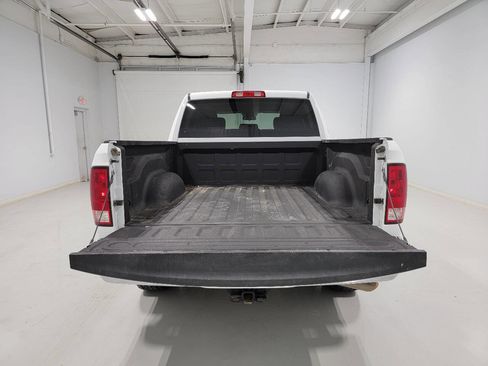 Used 2022 RAM 1500 Tradesman w/ Chrome Appearance Group image 7