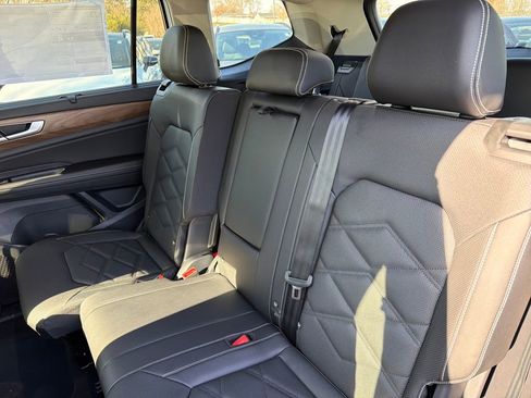 New 2026 Volkswagen Atlas SE FWD image 22