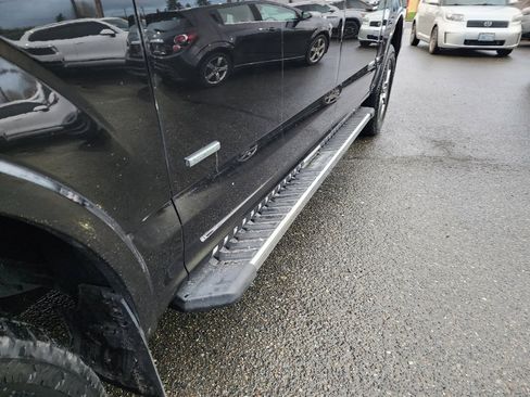 Used 2015 Ford F150 Lariat w/ Equipment Group 502A Luxury image 30